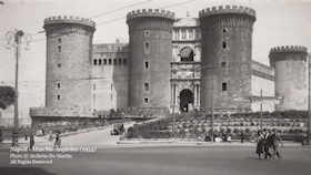 The Maschio Angioino (or Castel Nuovo) in Naples, in 1954, when the International Exhibition of Navigation (Esposizione Internazionale della Navigazione) took place.